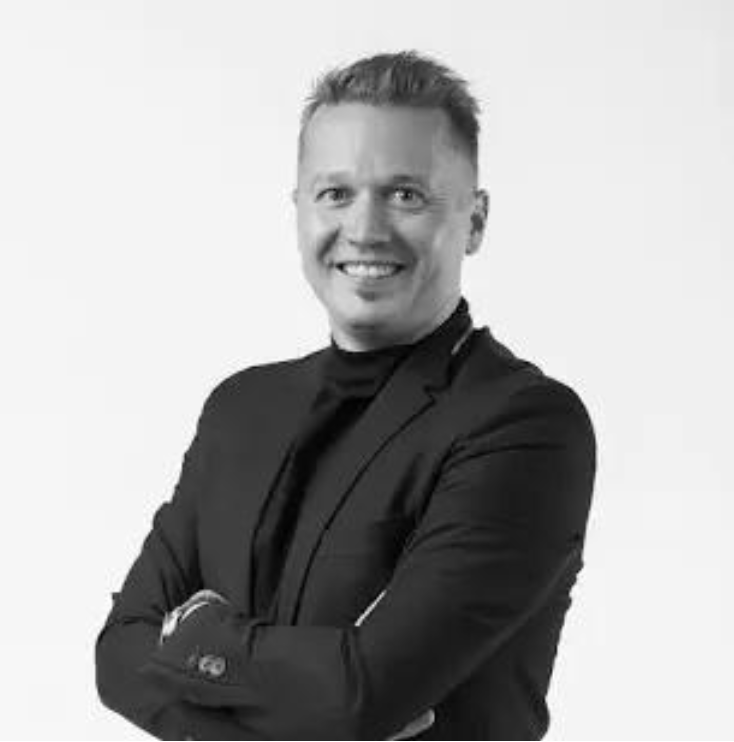 [color]Toni Kylätasku